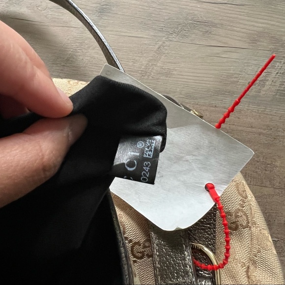 Gucci Abbey Shoulder Bag GG Canvas (Medium) - Picture 10 of 13